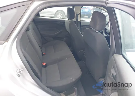 2016 Ford Focus S from USA, damaged, VIN 1FADP3E27GL349051